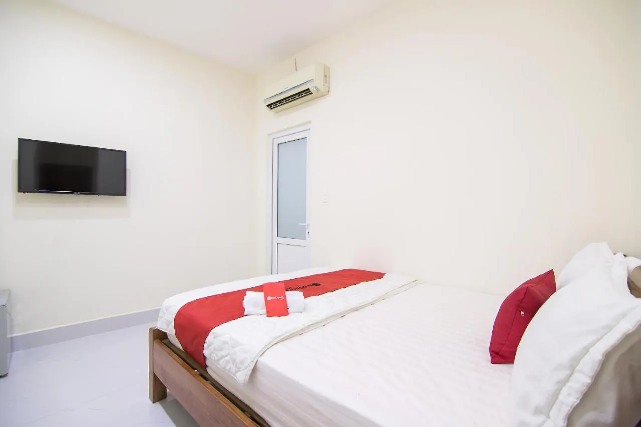 Reddoorz @ Le Van Sy Street Ho Chi Minh City 2*,